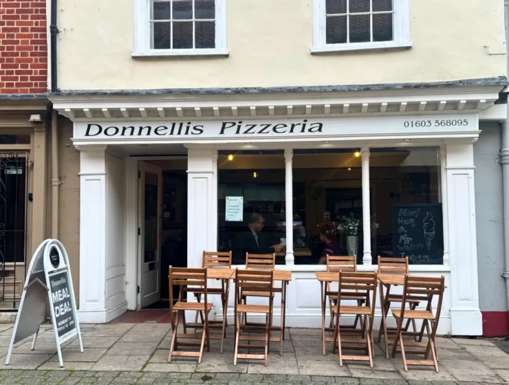 Donnellis Pizzeria exterior