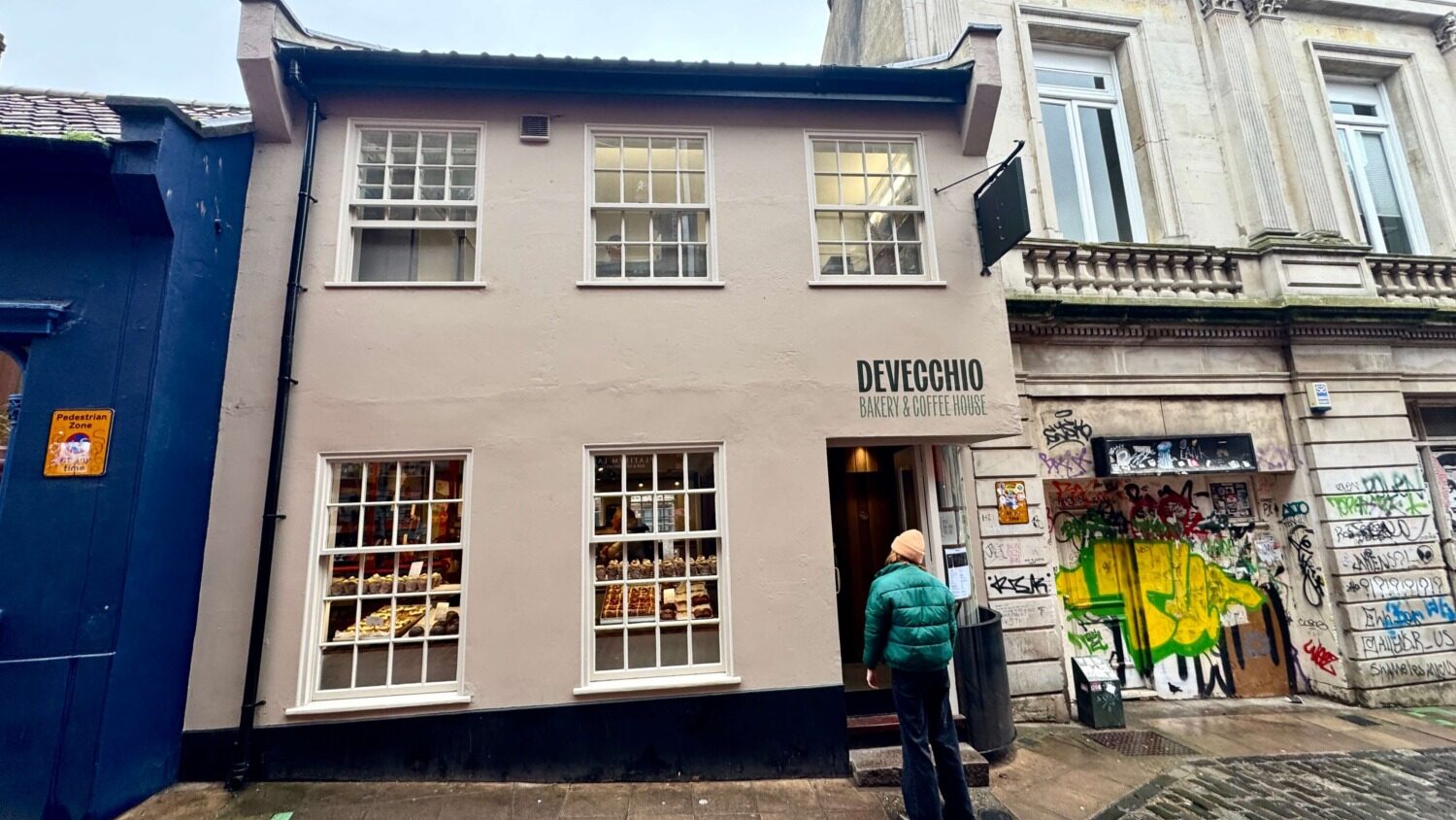 DeVecchio Bakery Exterior