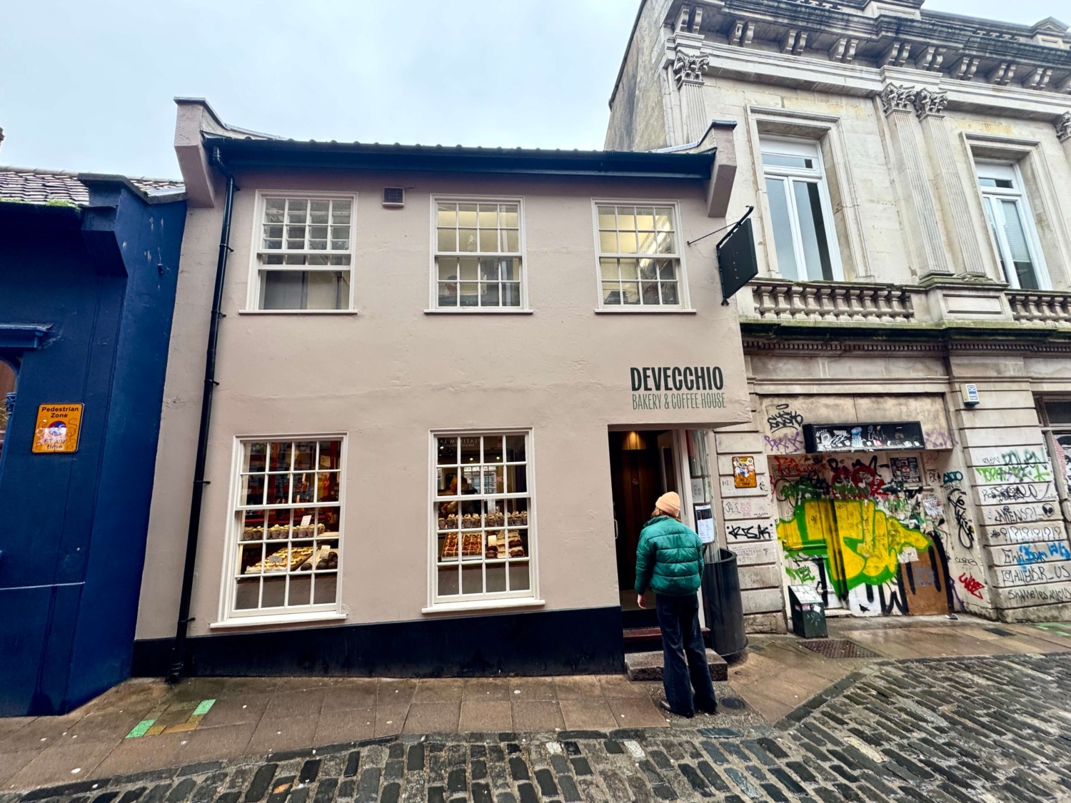 DeVecchio Bakery Exterior